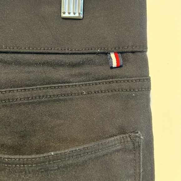 Tommy Hilfiger Women’s Stretchy Black Pants 202 - Picture 3 of 6